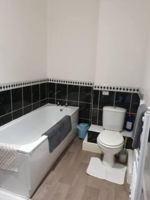 Orme View Dog Friendly Apartment Llandudno Exterior foto